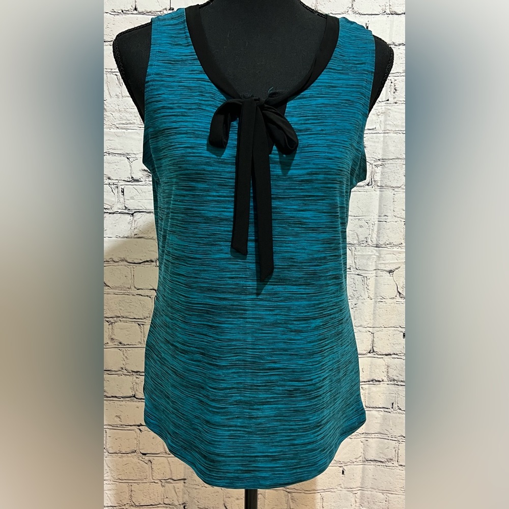 Susan Lawrence turquoise sleeveless top (A2)
